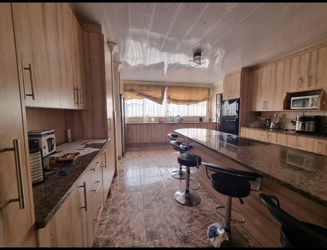 3 BEDROOM APARTMENT BLOCK FOR SALE IN SONLAND PARK